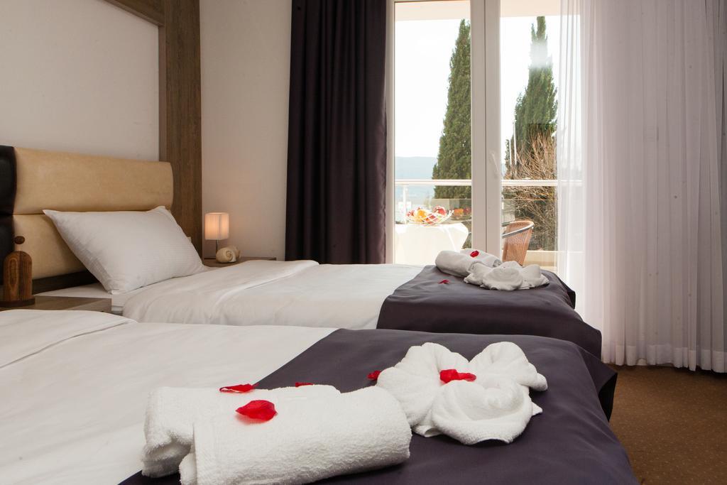 Guest House Aria Herceg Novi Extérieur photo